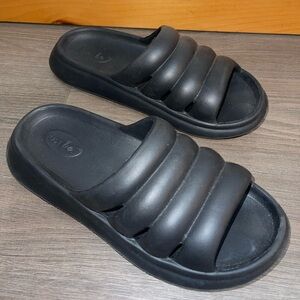 JUST BE women’s Black Wide Strap Waterproof Casual Slide Sandals Size 8